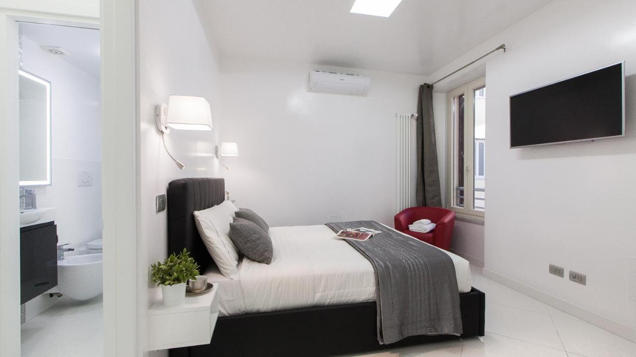 Apartment Piazza Venezia White *